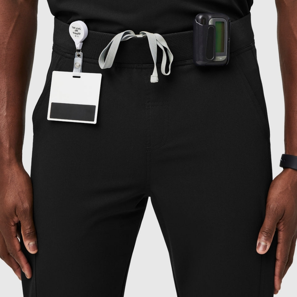 Figs Axim Cargo Scrubs Black - Picture 4 of 7